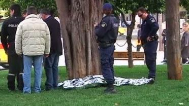 Перед грецьким парламентом застрелився чоловік