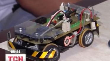 У Чернівцях пройшли змагання безпілотних робо-мобілів