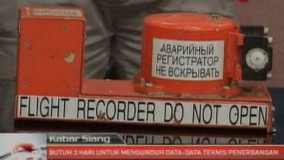Індонезійські рятувальники виявили на місці падіння SSJ-100 другий самописець
