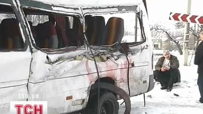 У ДТП в Запоріжжі фура врізався в мікроавтобус