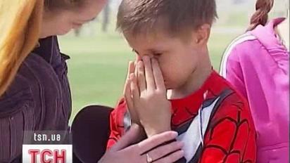 7-летний Толя надеется на Вашу помощь!