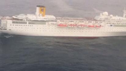 Після пожежі на борту Costa Allegra лайнер з тисячею людей на борту ліг у дрейф біля Сейшел