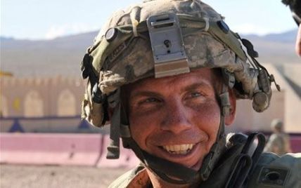 Дружина солдата США, що вбив 17 афганців: він сам як дитина