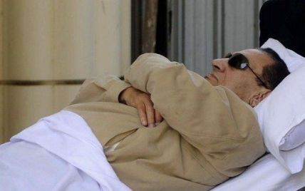 У Мубарака почалася істерика, коли він побачив в'язницю