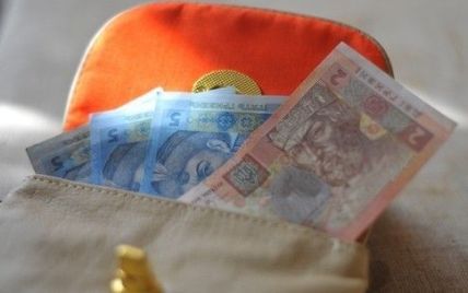 "Білі" зарплати українців можуть зрости на 5%
