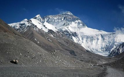 Еверест можуть закрити для туристів