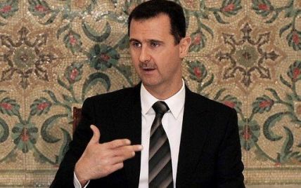 На президента Сирії в колишній столиці повстанців скоєно замах