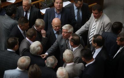 Рада підтримала мовний законопроект "Ківалова-Колесніченка"