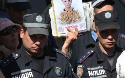 Тюремники запевняють, що Тимошенко сьогодні розкидалась жартами