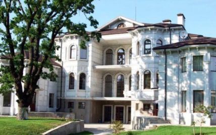 Кияни міняють елітні котеджі на хрущовки, бо не можуть утримувати будинки