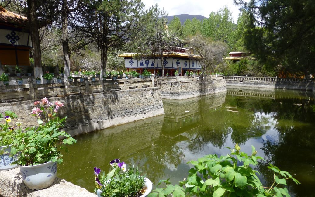 Резиденция Далай-ламы Норбулинка / © 