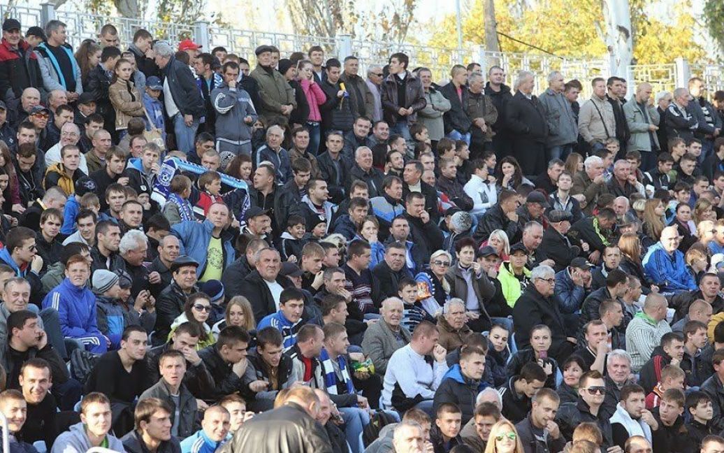 Миколаївські фанати показали як треба ходити на футбол / © old.izvestia.com.ua