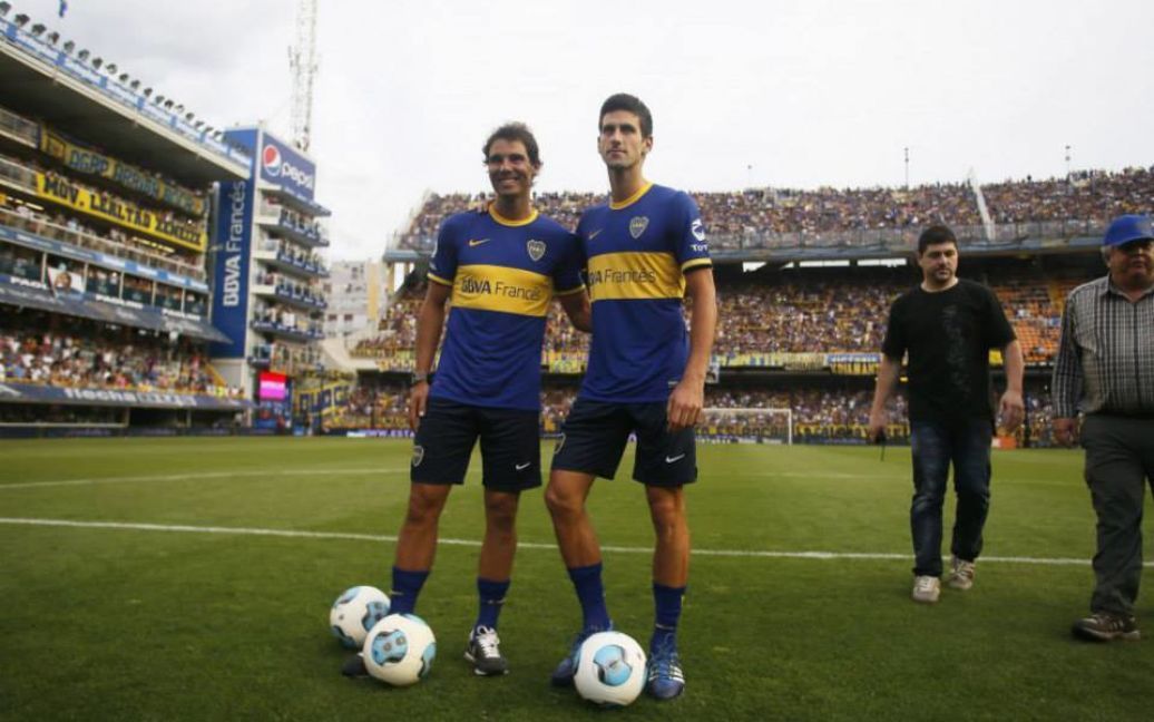 Надаль і Джокович подалися у футбол / © http://instagram.com/rodiong