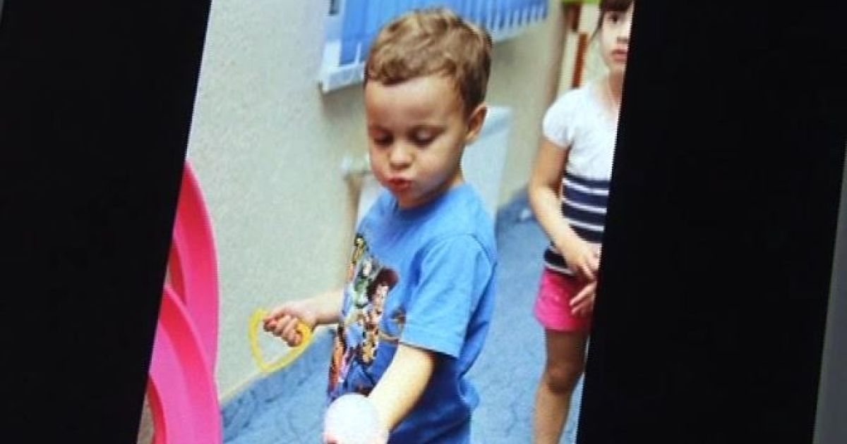 Жінка боїться, що батько вивіз сина до Туреччини