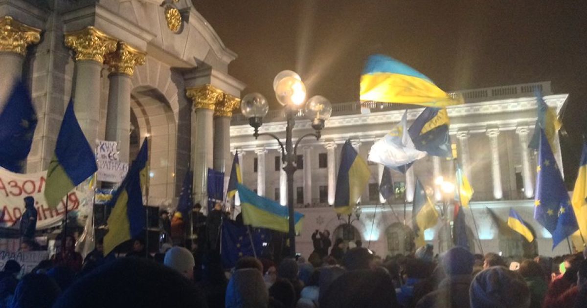 студентам видають "довідки" для деканатів про те, що вони виконували свій громадянський обов&#039;язок