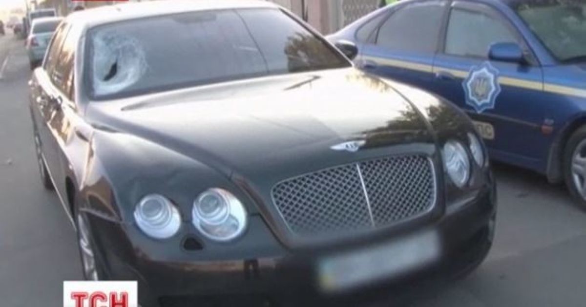 Як стверджують у міліції, Bentley вже кілька місяців продавався в автосалоні