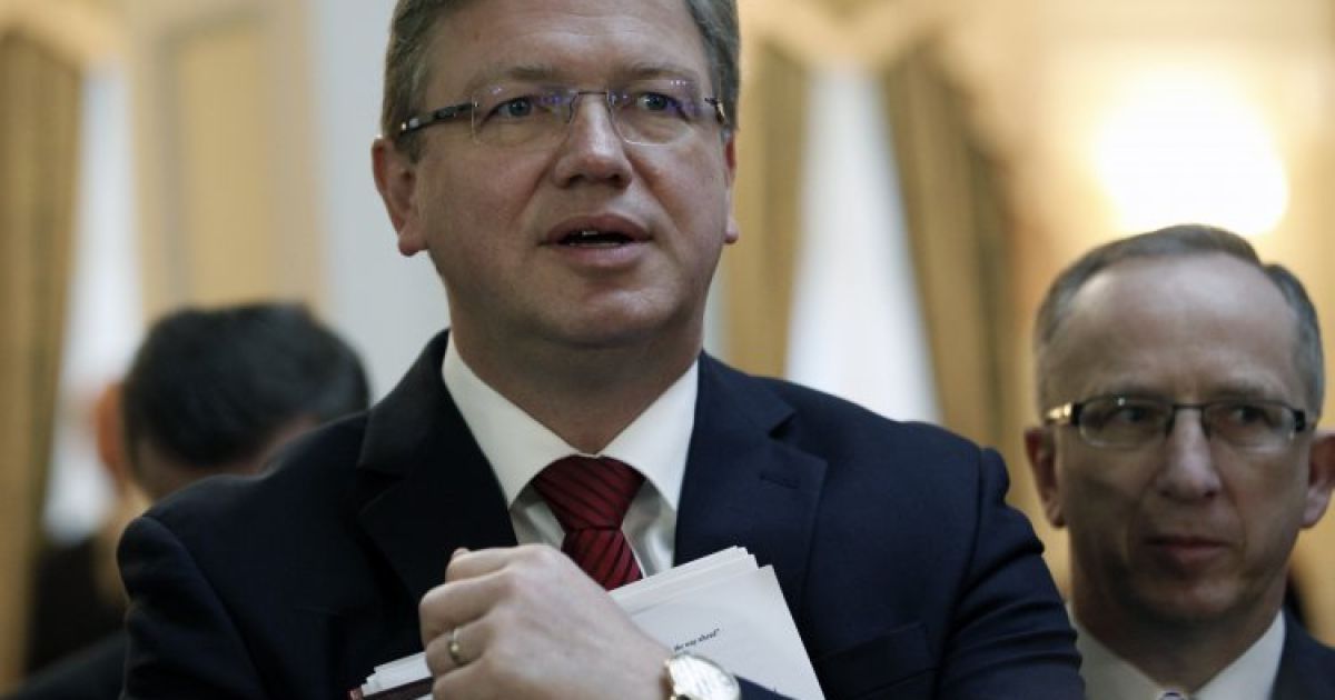 Фюле дипломатично прокоментував домовленості Януковича з Путіним