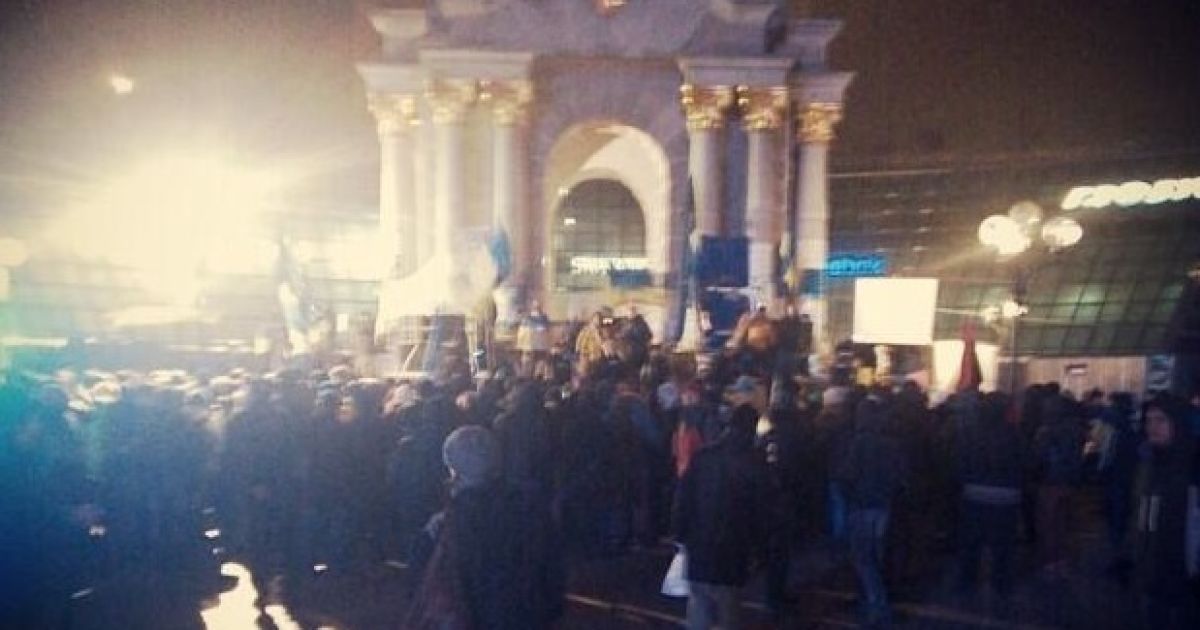 Так виглядав Євромайдан вранці 27 листопада
