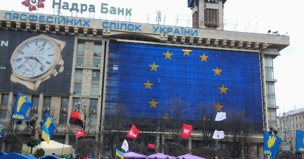 Поблизу Майдану Незалежності мережеві заклади напівпорожні навіть в обідню пору