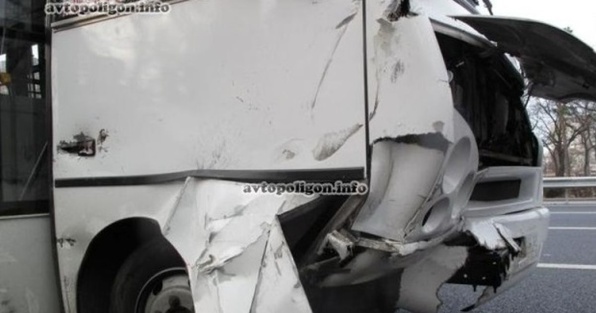 В ДТП постраждав водій легковика