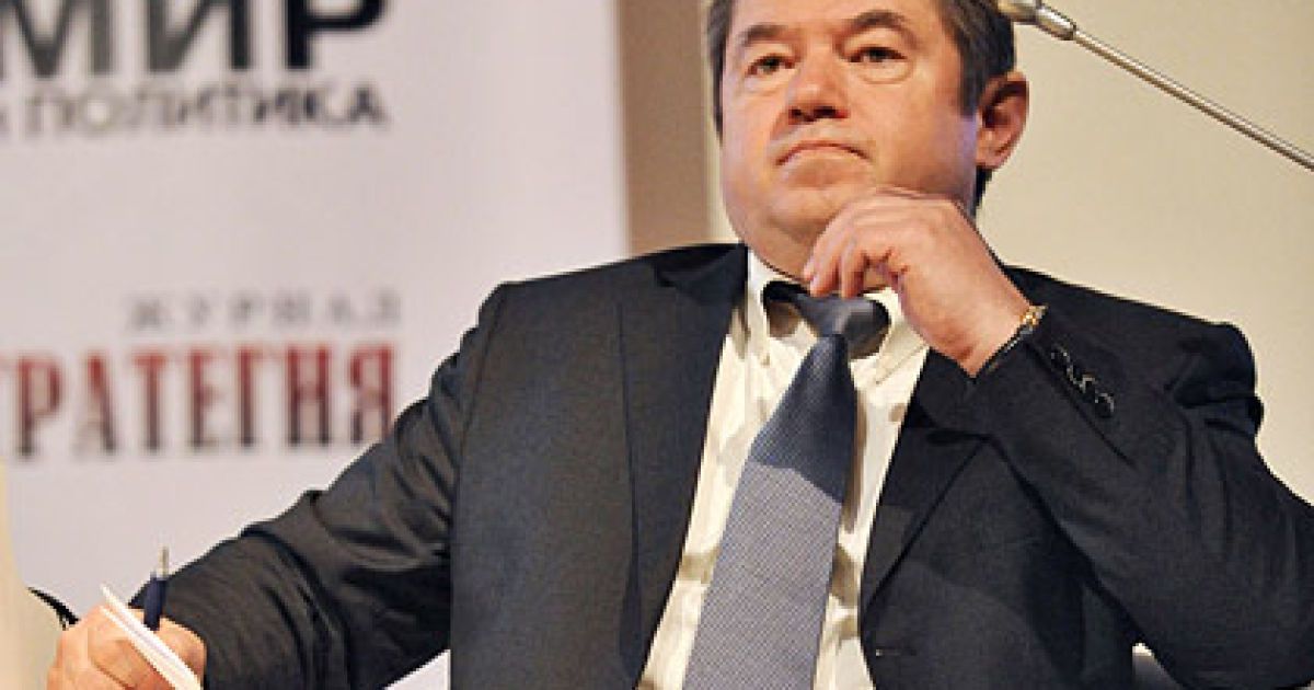Глазьєв назвав видатного політолога психічно хворим