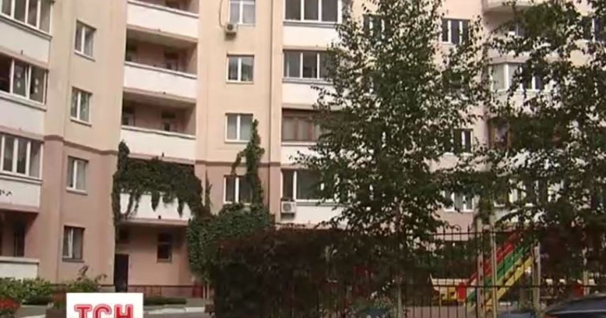 Чим дівчата так розлютили правоохоронця, невідомо