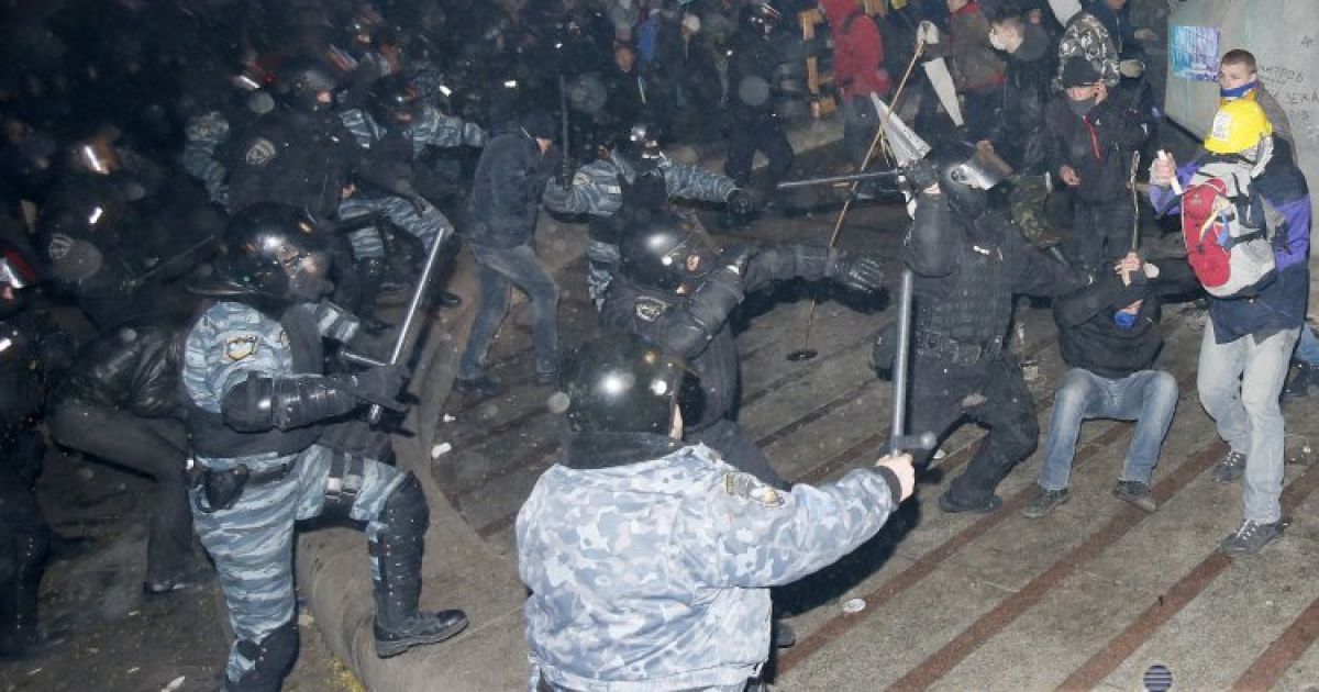 Колишні "беркутівці" вперше отримали вирок за розгін Євромайдану