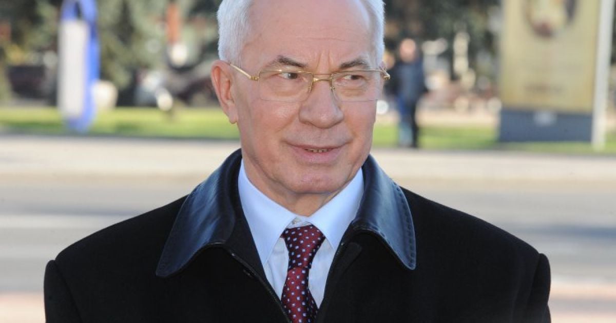 Азаров обіцяє погасити заборгованість до 10 грудня.