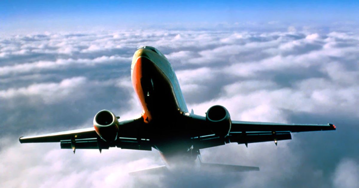 Иллюстрация. Самолет со 122 пассажирами на борту летел из Бишкека и сел на полосу, на которой есть знаки, запрещающие посадку