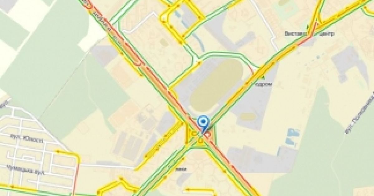 На з'їзді з Жулянського шляхопроводу зіткнулися "Шевроле" і "Рено"