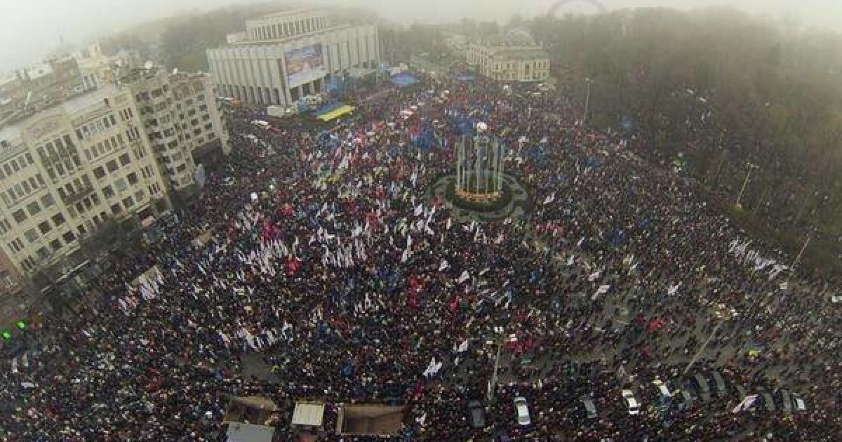 На мітингу нарахували від 100 тисяч людей до 150. / © Фото з соцмереж