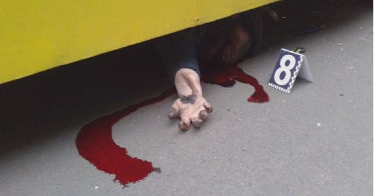 Маршрутка протаранила одразу чотири автомобілі.