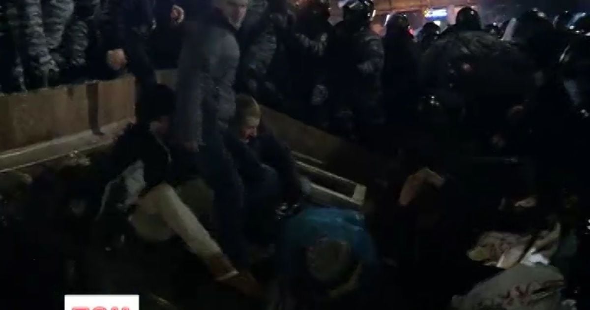 У лікарнях одужують побиті мітингувальники та правоохоронці