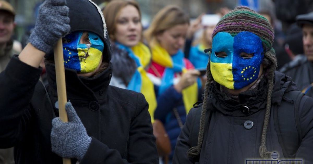 На Евромайдане хочуть влаштувати кінозал