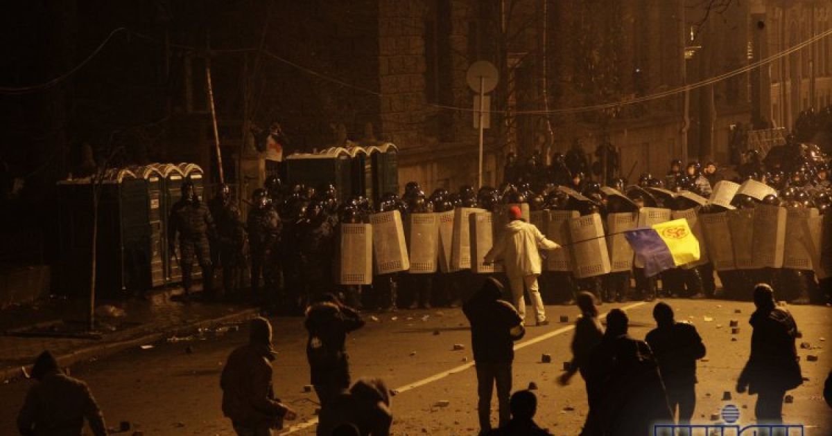 Було госпіталізовано 91 правоохоронця