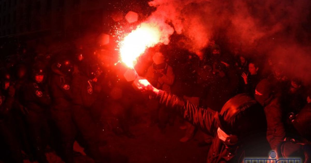 Штурм Банкової 1 грудня.