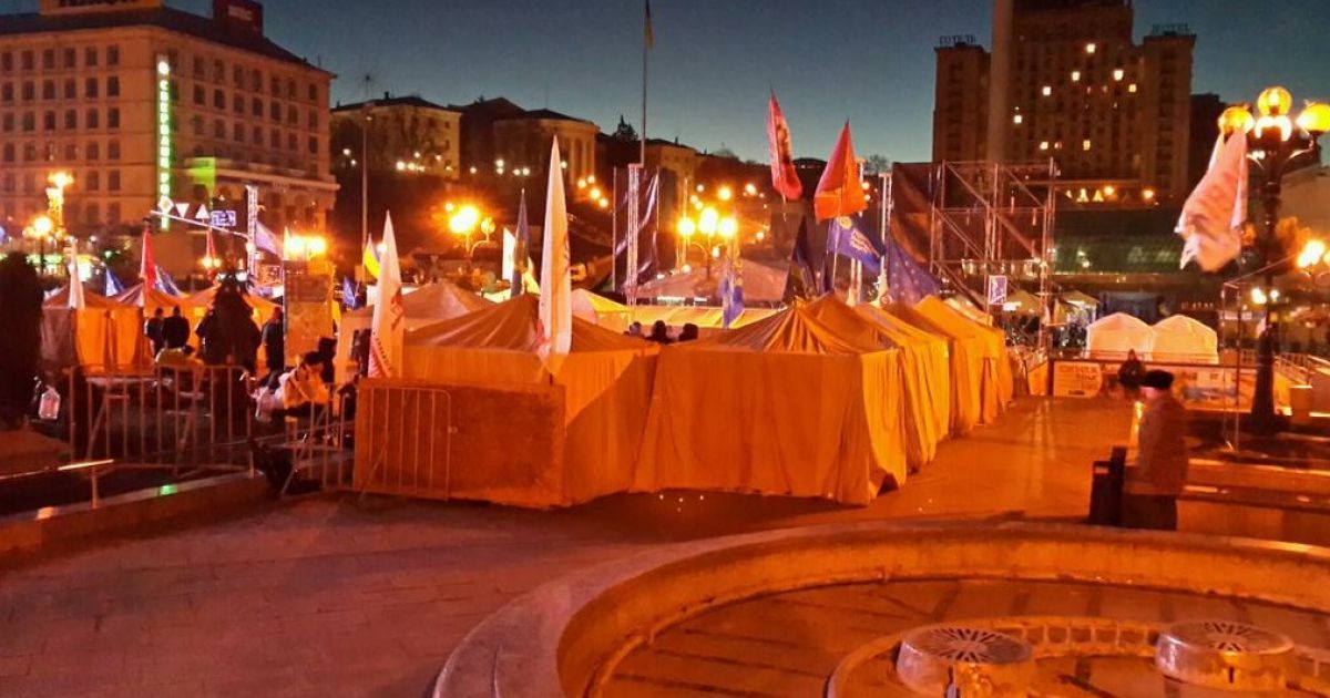 В наметовому містечку все спокійно