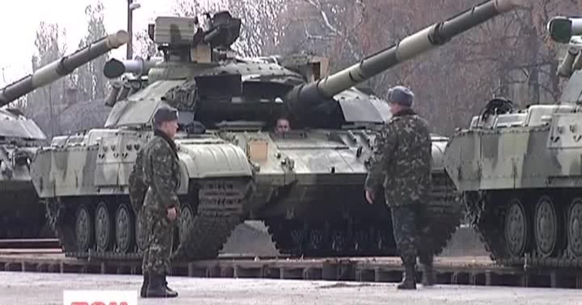 У Київ їдуть військові