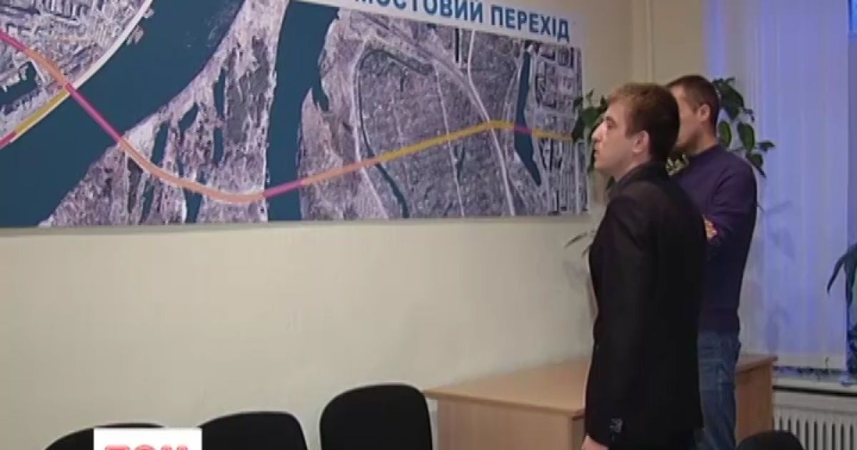 У Києві взялися добудовувати Подільський міст