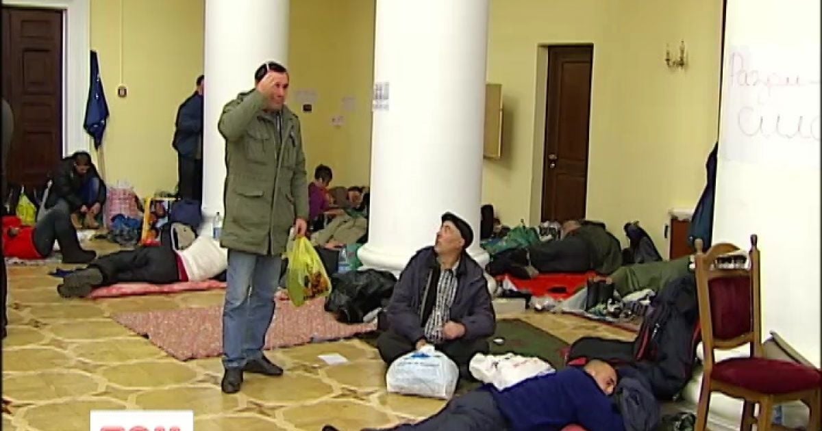 Людей кийками "Беркуту" обіцяють не виганяти
