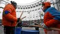 К зданию Кабмина стягиваются сотрудники правоохранительных органов
