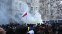 Біля Кабміну продовжуються сутички