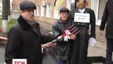 В Киеве под следственным управлением милиции банкира подняли на вилы