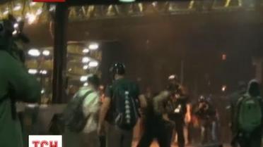 В Бразилии, недовольные горожане вдребезги разнесли местный автовокзал