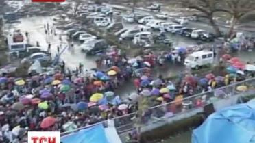 Американский и британский военные флоты направляются на помощь в Филиппины