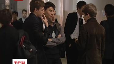 В Києві рейдери хочуть захопити школу
