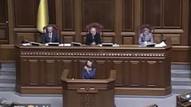 У Раді знайшлися 12 депутатів-"жебраків" з чистими деклараціями