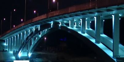 У Києві, після двох років ремонту, знову запрацював Венеційський міст