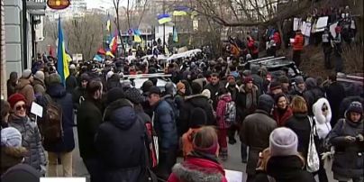 Киевская прокуратура опровергла информацию об освобождении двух митингующих