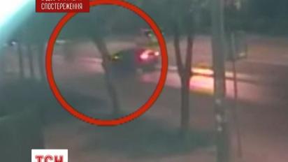 У Києві іномарка на смерть збила мотоцикліста і втекла з місця аварії